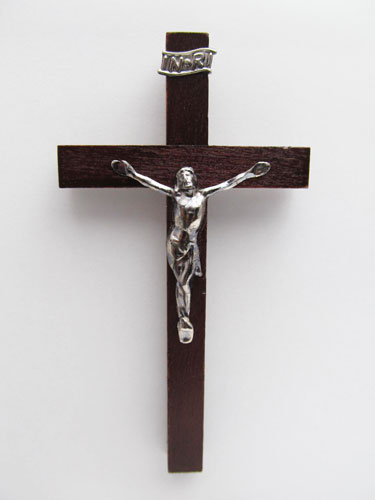 画像1: 小型 掛け十字架（濃茶色・像あり)※天然素材につき木目・節、色ムラなどあり