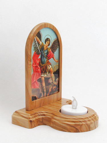 画像2: オリーブ製ライトキャンドルホルダー（大天使聖ミカエル） 