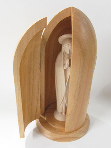 画像4: ドーム型木製マリア像（大型・白木） ※返品不可商品 